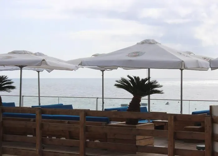 A Dois Passos Da 公寓 阿尔布费拉